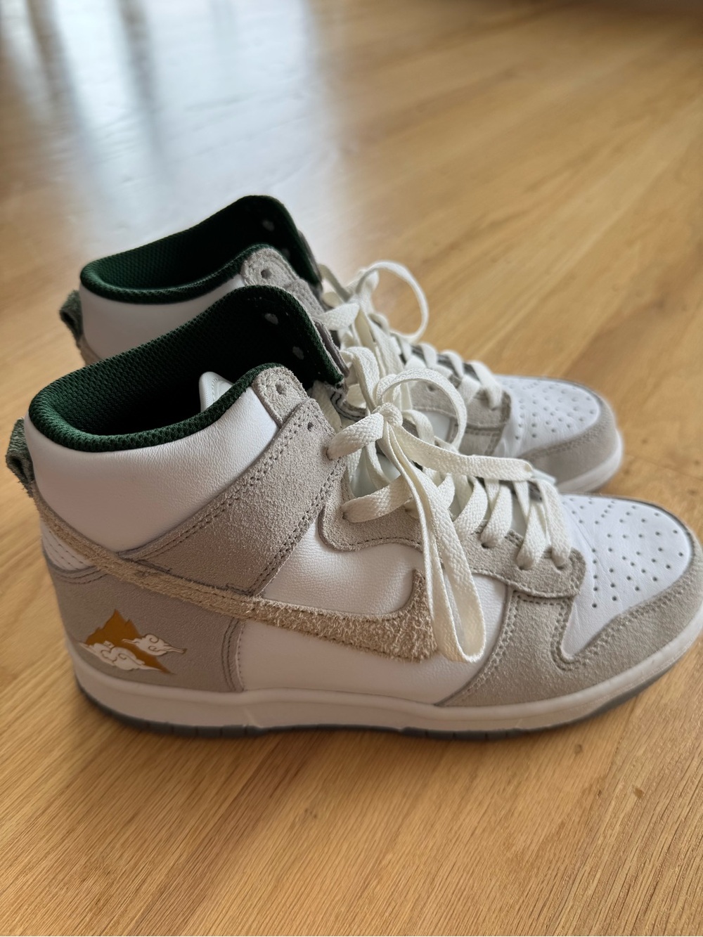 Nike Dunk High Gold Mountain